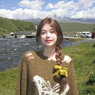 皎若云间月